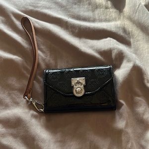Michael Kors wristlet